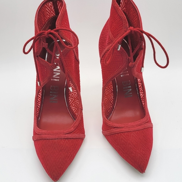 Gianni Bini Red Lace Up Mesh Heels Booties Pointed Stiletto SIZE 10M. S1020 - Picture 2 of 8